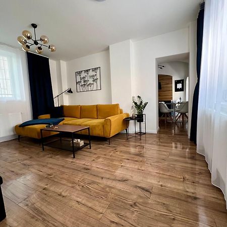 Apartment R&L Lazovna Apt 1 - Old Town And Parking Banska Bystrica Exterior photo