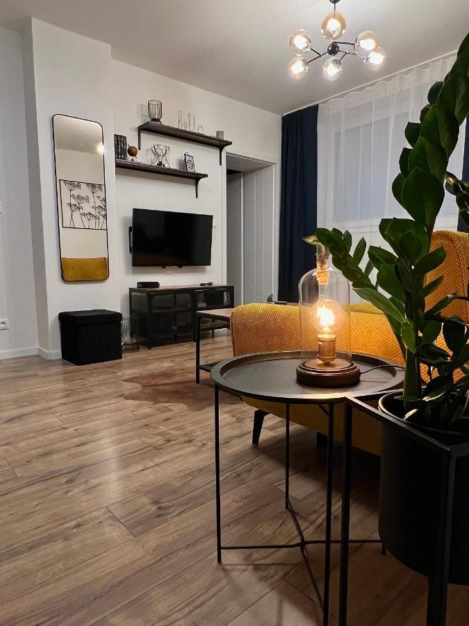 Apartment R&L Lazovna Apt 1 - Old Town And Parking Banska Bystrica Exterior photo